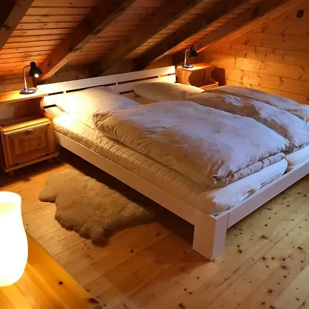 Ella&puck بيت للعطل