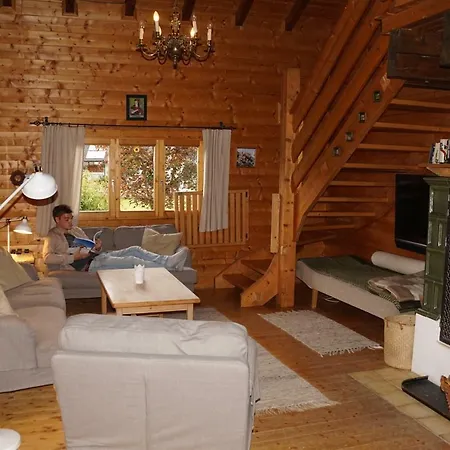 Ella&puck بيت للعطل